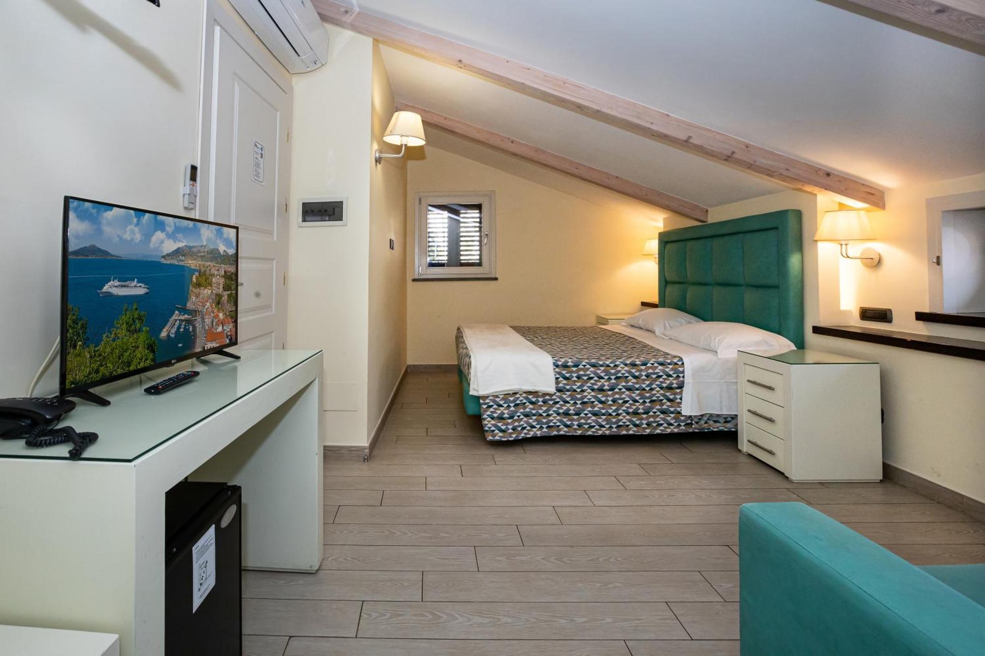 Blurooms Sorrento Eksteriør billede